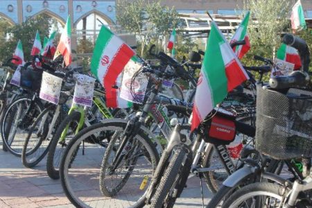 برگزاری همایش دوچرخه‌سواری در زرند
