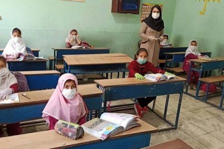 تشکیل کمیته سلامت در مدارس کرمان/۹۰ درصد فرهنگیان استان دُز اول واکسن دریافت کردند