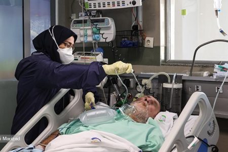 بستری ۹۰۱ بیمار کرونایی در بیمارستان‌های کرمان/تزریق ۷۲۹ هزار دُز اول واکسن کرونا در استان