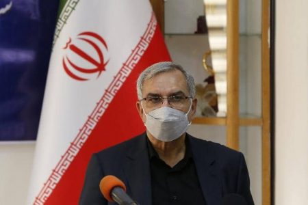 وزیر بهداشت از بیمارستان افضلی پور کرمان بازدید کرد