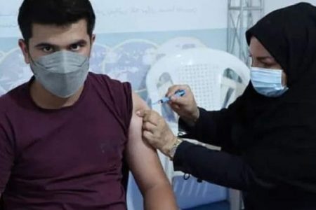 واکسیناسیون افراد بالای دوازده سال در کرمان