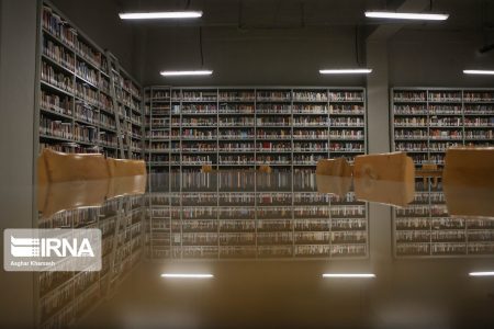 کتابخانه مرکزی سیرجان؛ وعده‌ای که هرسال در هفته کتاب داده می‌شود