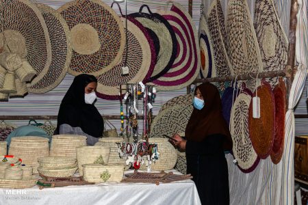 نمایشگاه صنایع‌دستی در فهرج برگزار می‌شود