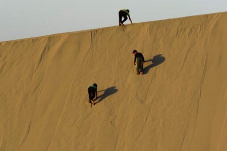بلندترین تپه های شنی ایران در ریگان کرمان