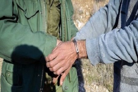 شکارچی پرندگان وحشی در جیرفت دستگیر شد