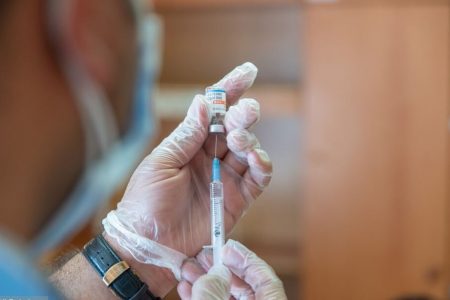 ۱۳ درصد جمعیت رفسنجان واکسن کرونا دریافت نکرده اند
