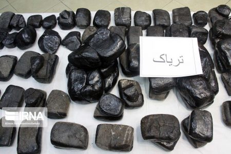 بیش از یک تن تریاک در کویر کرمان کشف شد