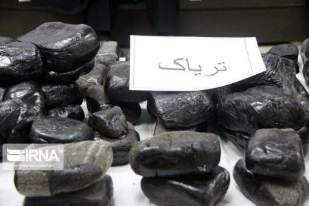 پلیس کرمان بیش از یک تن و ۲۰۰ کیلو انواع مواد مخدر را کشف کرد
