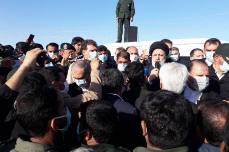 رئیس‌جمهور: احداث سیل‌بند برای رفع مشکل سیل جنوب کرمان ضروری است