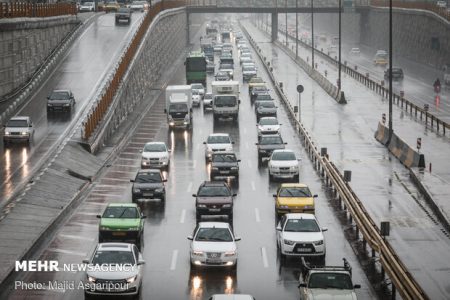 جاده های شمال کرمان باز است/ کاهش دید افقی در جاده های شرق استان