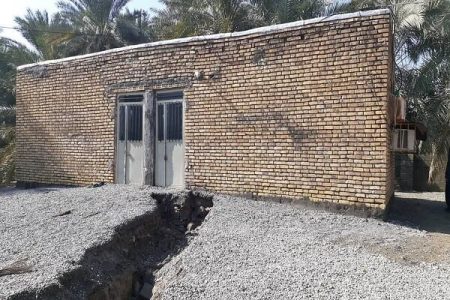 روستای گنج آباد شکاف برداشت/ احتمال بروز سیل مجدد در جنوب کرمان