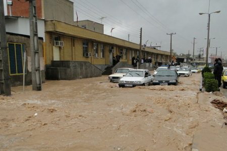 قطعی ۵۳ راه ارتباطی روستایی در بم/طغیان رودخانه‌های فصلی