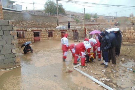 امداد رسانی به سیل زدگان کرمانی