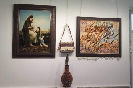 نمایشگاه آثار منتخب هنرمندان شهربابک برپا شد
