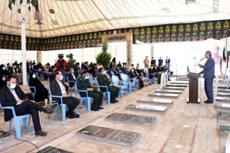 مراسم آغاز به کار اردوهای راهیان نور دانش‌آموزی در گلزار شهدای کرمان برگزار شد