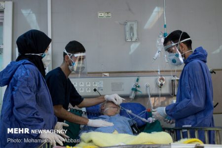 تعداد بیماران کرونایی کرمان رو به افزایش است/ مردم رعایت نمی کنند