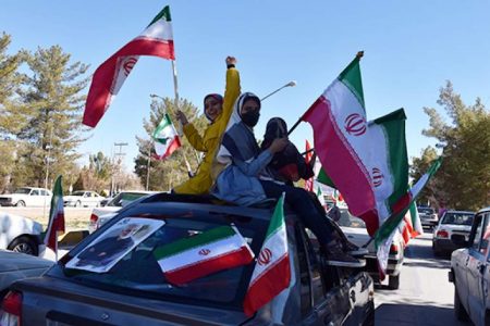 راهپیمایی خودرویی ۲۲ بهمن در دیار کریمان