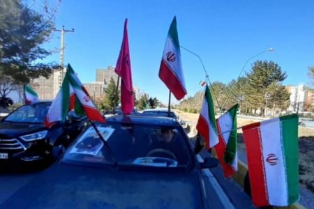 راهپیمایی خودرویی و موتوری ۲۲ بهمن‌ماه در شهرستان ماهان برگزار شد