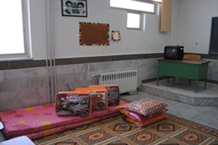 اسکان حدود ۸۵۰۰ مسافر در مدارس کرمان