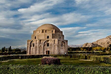 بازدید ۲۰۰ هزار نفر گردشگر نوروزی از اماکن تاریخی کرمان