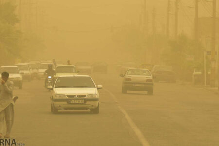 گرد و غبار کرمان را فرا می گیرد/ هواشناسی هشدار سطح زرد صادر کرد