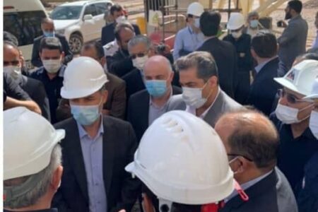 وزیر نیرو از نیروگاه فولاد بوتیای ایرانیان در کرمان بازدید کرد