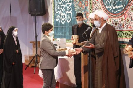 حافظان قرآن در رفسنجان تجلیل شدند+ عکس