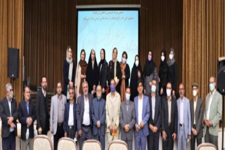 همایش «سایه نشین آفتاب» در کرمان برگزار شد