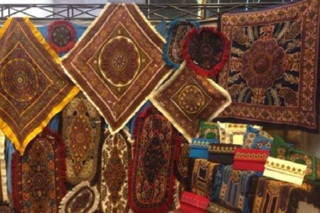راه‌اندازی بیش از ۵۰۰ غرفه صنایع دستی در کرمان