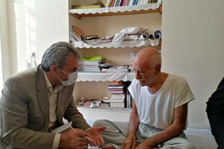 دیدار مدیرکل آموزش و پرورش استان کرمان با سردار مدرسه‌سازی کرمانی