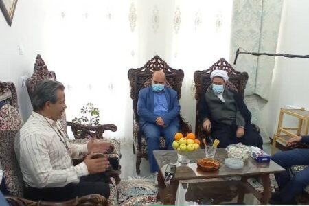 دیدار مسئولان با خانواده ۲جانبازسرافراز در کرمان