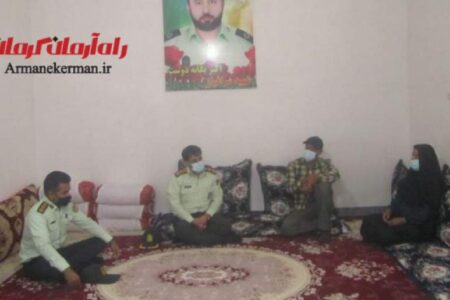 دیدار فرمانده انتظامی شهرستان کهنوج با خانواده شهدا و ایثارگران