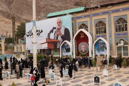 اسکان ۷۰ هزار نفر از زائران شهید سلیمانی از ۲۹ اسفندماه در کرمان/ مشارکت ۹۸ درصدی مردم در تعیین جمهوری اسلامی در دنیا بی نظیر بود