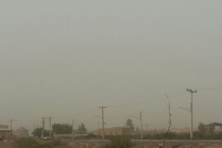 گرد و غبار، برخی مدارس استان کرمان را به تعطیلی کشاند