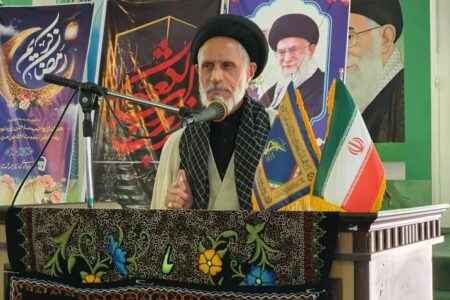 امام جمعه سیرجان: دولت دست دلالان و ریشه گرانی را قطع کند