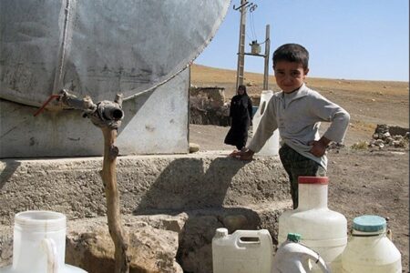 رفع مشکل آب روستاهای ریگان با جدیت پیگیری می شود