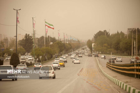 خیزش ریزگردها در کرمان ادامه دارد/ دوشنبه اوج آلودگی
