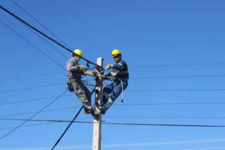 امور برق قلعه‌گنج: افت ولتاژ در رَمِشک تا قبل از تابستان حل می‌شود
