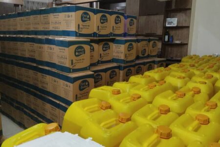 جلوگیری از قاچاق ۱۰ تن روغن خوراکی در محور کرمان-زاهدان