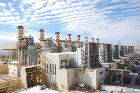 تولید بالغ بر ۹۰۰ میلیون کیلووات ساعت برق در نیروگاه شهید سلیمانی کرمان 