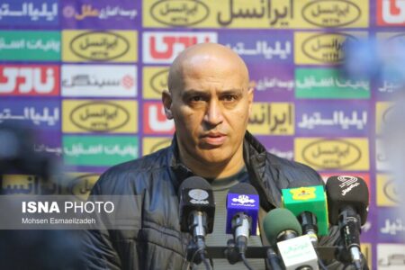 انتقاد منصوریان از داوری بازی‌های تیمش