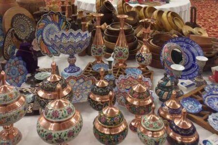 آثار ۴۰ هنرمند صنایع دستی کرمان به نمایش گذاشته شد