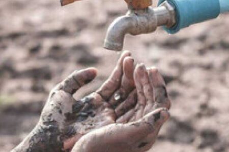 چاه های آب غیرمجاز ریشه حیات را در کرمان می خشکاند