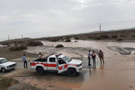 امدادرسانی هلال احمر به ۲۸۰ نفر متاثر از سیل های اخیر در جنوب کرمان