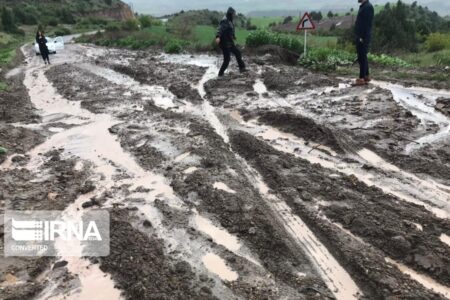 سیلاب راه ۲۰ روستای جنوب کرمان را مسدود کرد