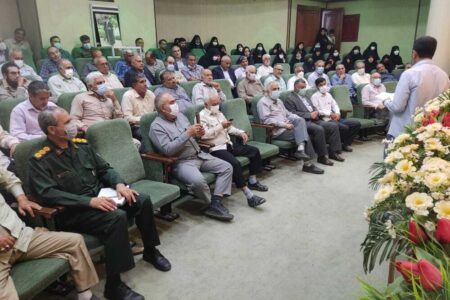 همایش استانی راویان دفاع مقدس در کرمان برگزار شد