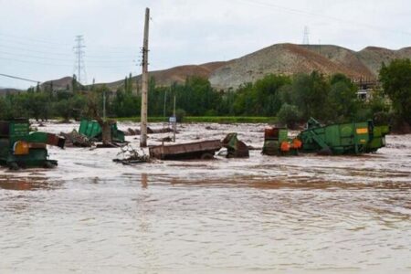 خسارت ۱۱ میلیارد تومانی به شبکه برق شمال استان کرمان/قطعی برق در ۱۱ روستای استان