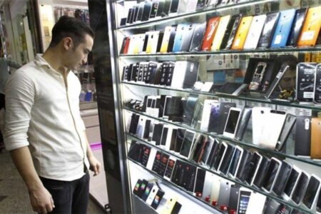 واردات تلفن همراه کاهش یافت