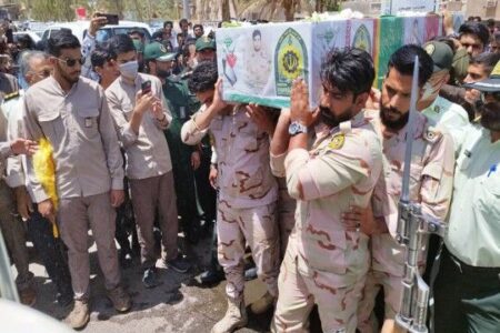 پیکر مطهر شهید نیروی انتظامی در فهرج تشییع شد
