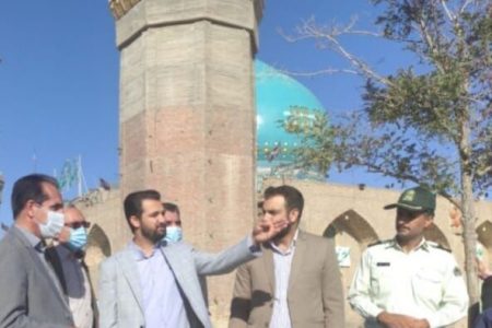 مقام قضایی بر ایمن‌سازی بنای یک امامزاده در بردسیر تاکید کرد